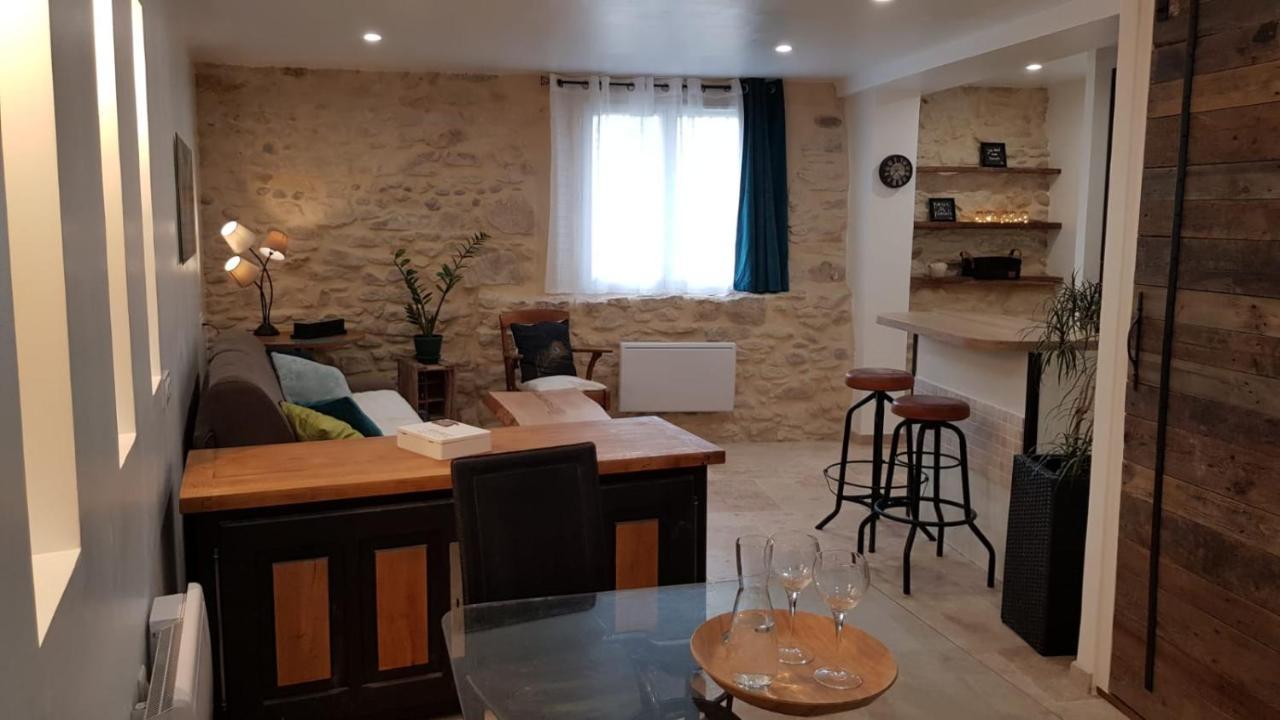 Maison Au Calme En Campagne Climatisee Caderousse Екстериор снимка