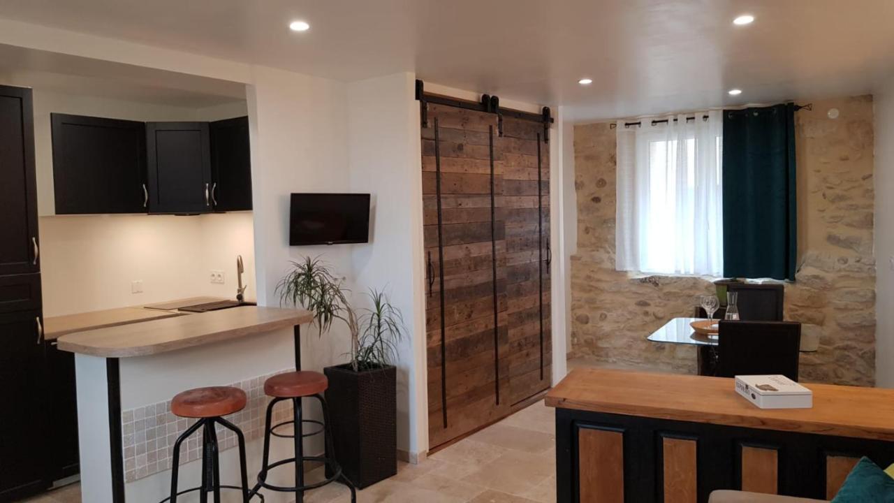 Maison Au Calme En Campagne Climatisee Caderousse Екстериор снимка